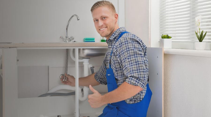 Expert burst pipe repair services in Shannon City, IA